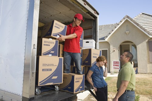 Quotation request for a local man with a van move
